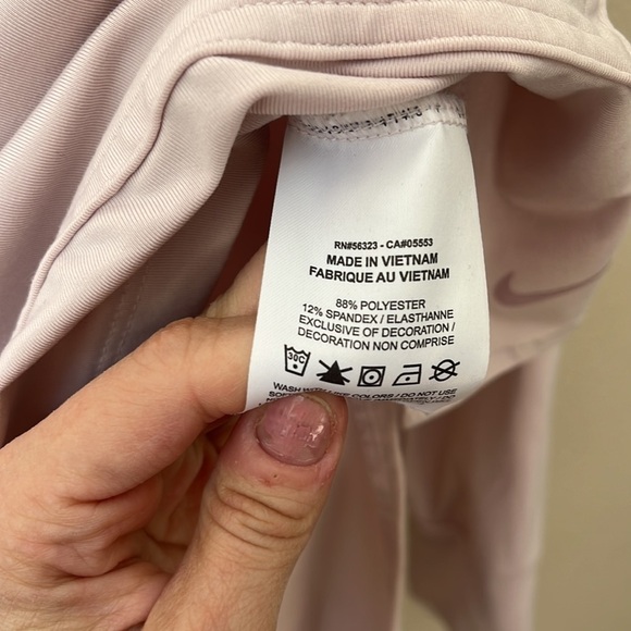 Nike Dri Fit Hoodie Pink size Medium - Picture 6 of 10